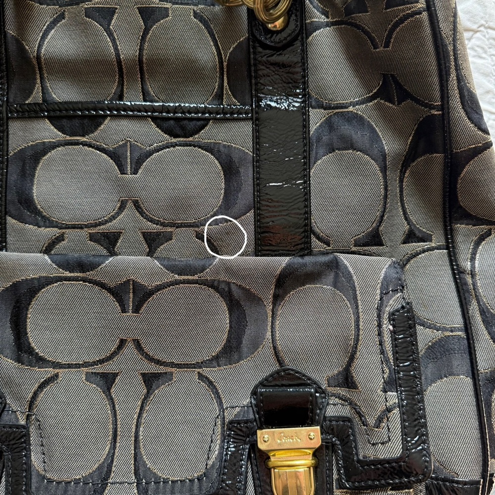 Coach Vintage Black and Grey Signature C Gold Chain and Snap Tote Shoulder Bag - Picture 14 of 15